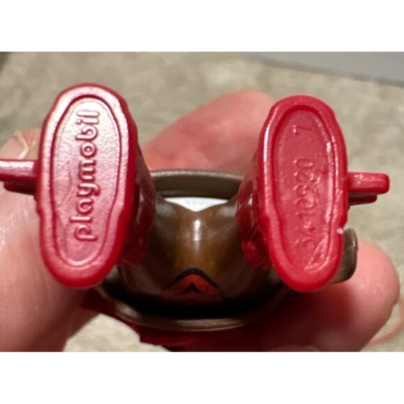 Playmobil Lot Of 2 Knight & Red Dragon Figures With Accessories - Picture 10 of 11